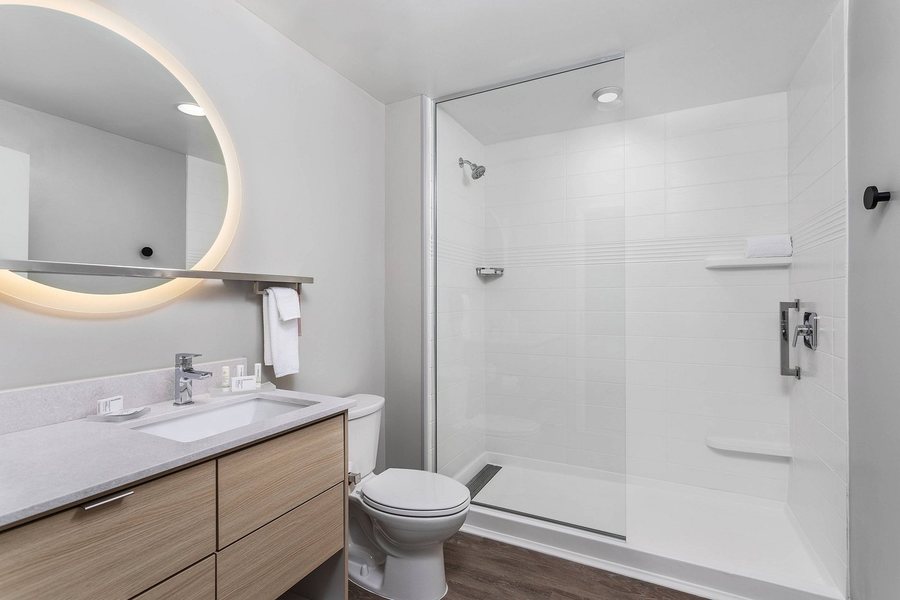 TownePlace Suites by Marriott Owensboro — Bathroom