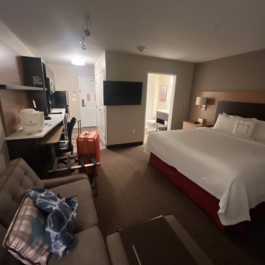 TownePlace Suites by Marriott Portland Beaverton — Guest room