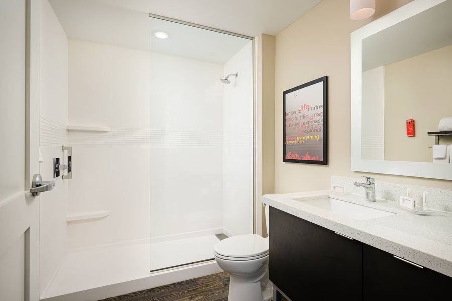 TownePlace Suites by Marriott Raleigh University Area — Bathroom