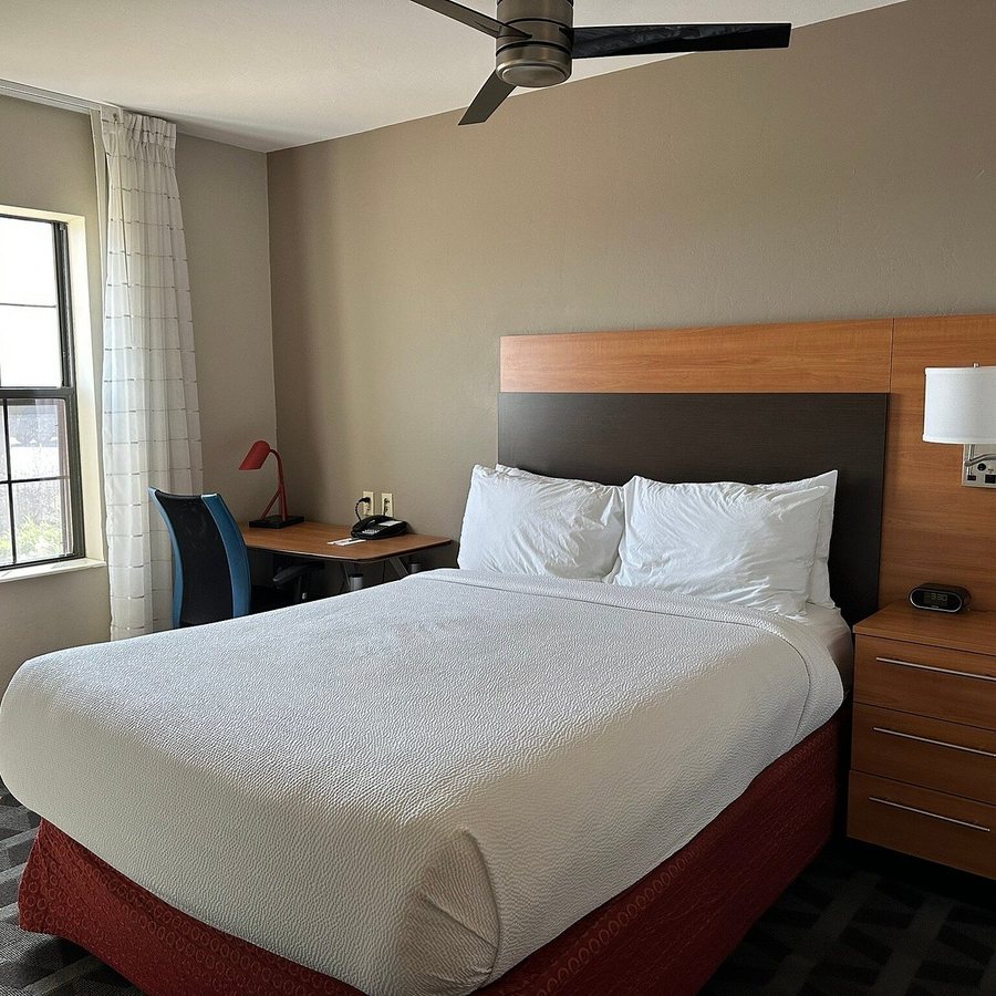 TownePlace Suites by Marriott Tucson Airport — Guest room