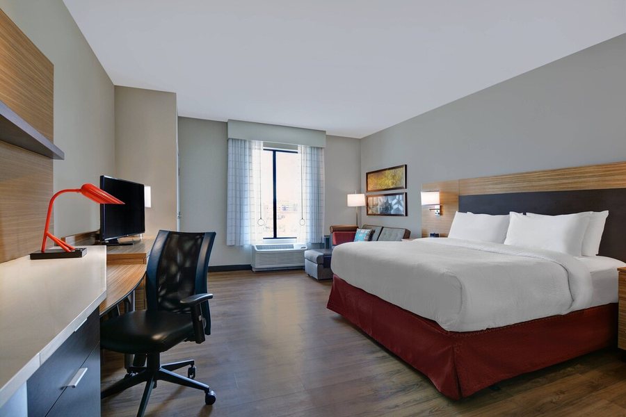 Towneplace Suites Indianapolis Keystone — Guest room