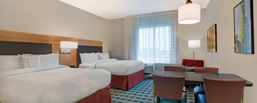 TownePlace Suites Sarasota Bradenton West — Guest room