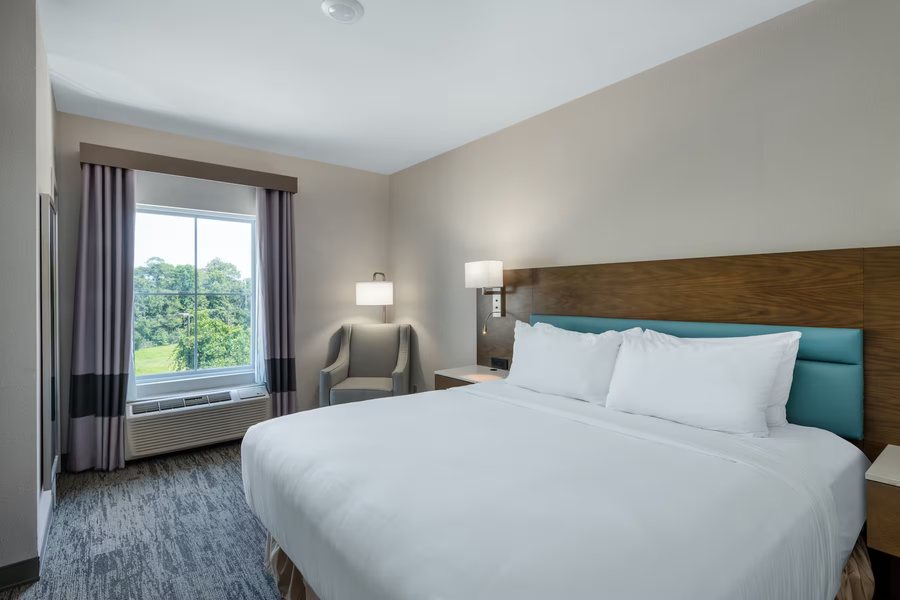 TownePlace Suites Tallahassee North Capital Circle — Guest room