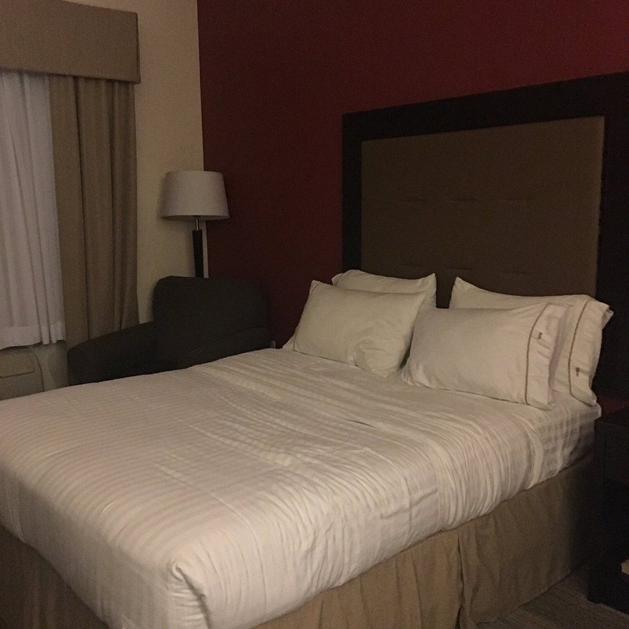 Townhouse City Penn Square — Guest room