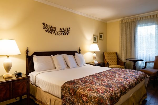 Townsend Gateway Inn — Guest room