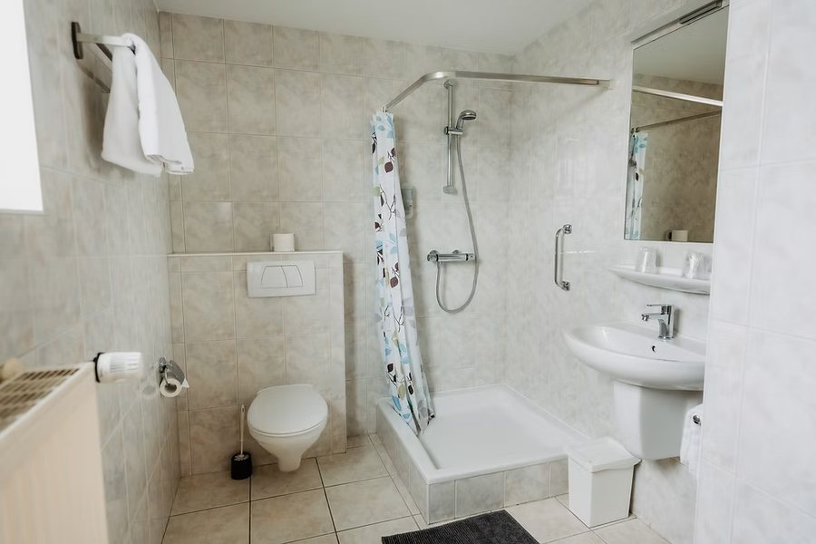 Trail Inn Natur Sporthotel — Bathroom
