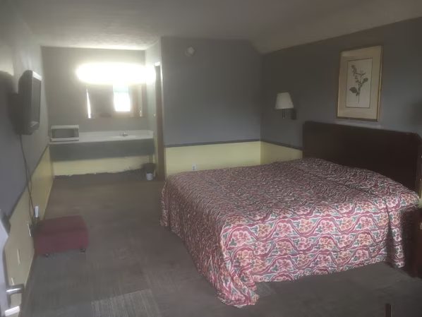 Travel Inn — Guest room