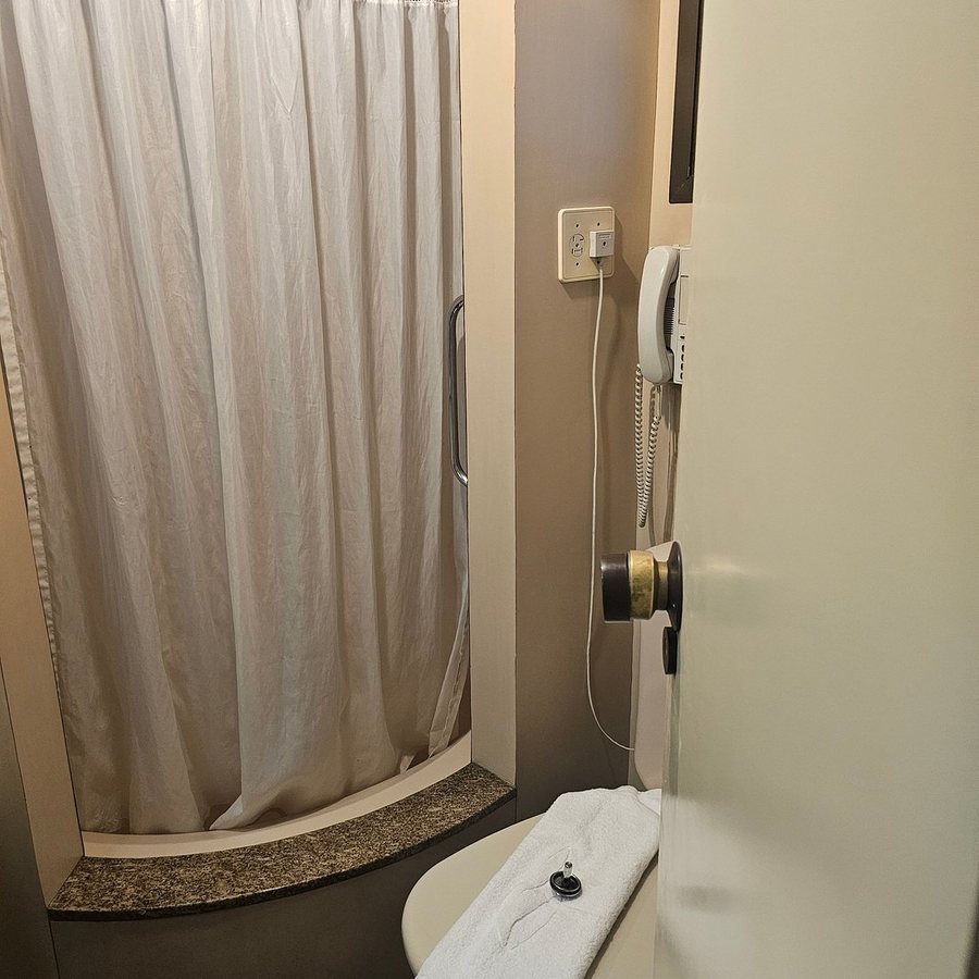 Travel Inn Premium Flats Paulista Wall Street — Bathroom