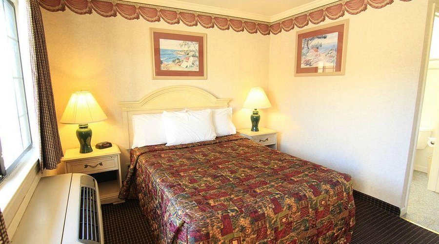Travel Inn — Guest room