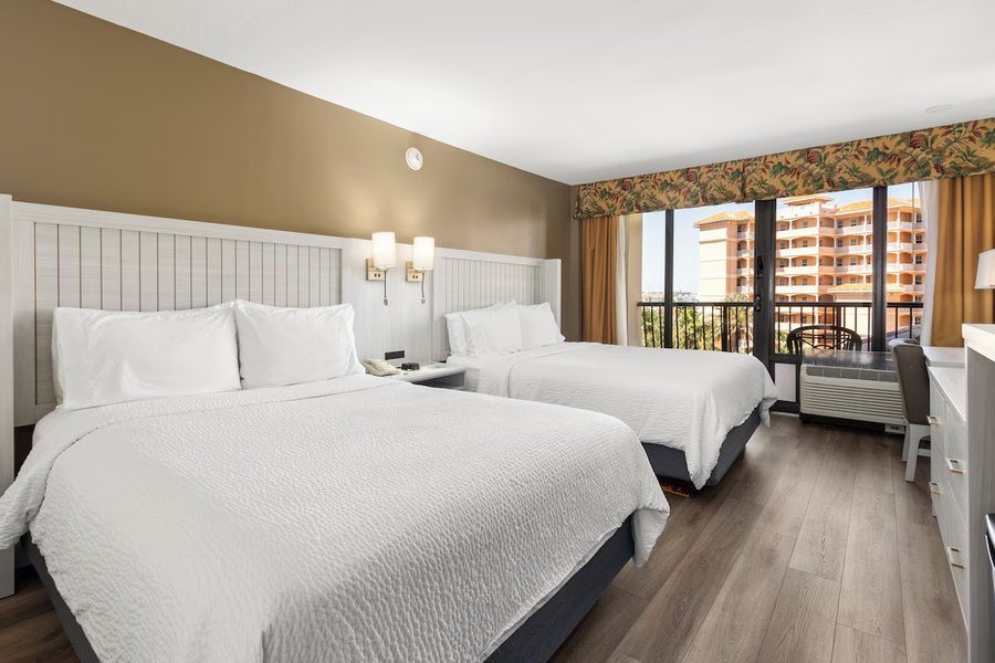 Travelers Inn — Guest room