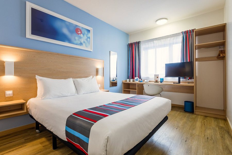 Travelodge Barcelona Cornella Fira — Guest room