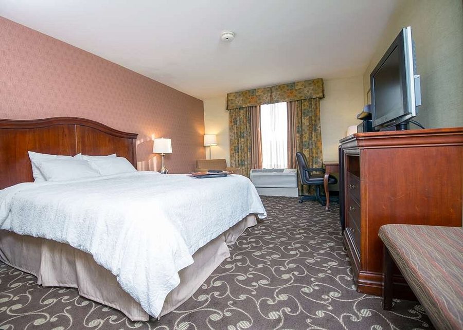 Travelodge By Wyndham Brattleboro — Guest room