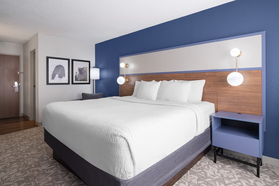 Travelodge by Wyndham Casper — Guest room
