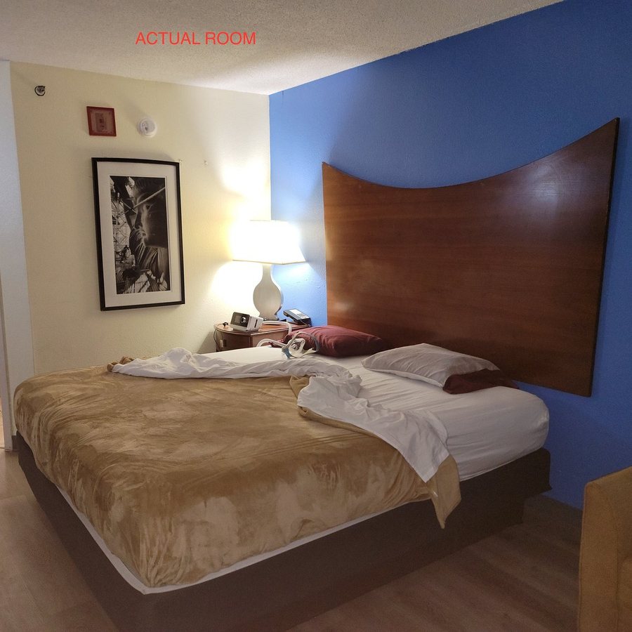 Travelodge by Wyndham Fort Wayne North — Guest room