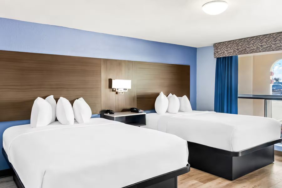 Travelodge by Wyndham Las Vegas NM — Guest room