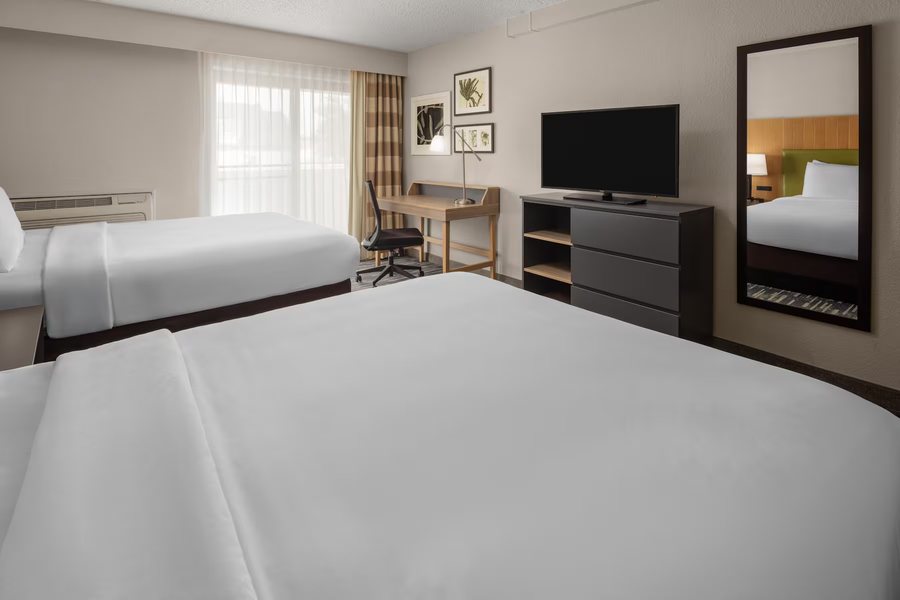 Travelodge by Wyndham Lincoln Airport I 80 — Guest room