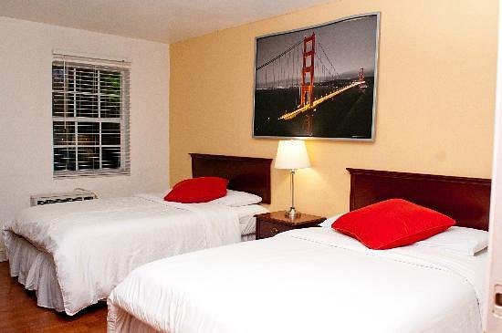 Travelodge by Wyndham Miami Biscayne Bay Miami Florida — Guest room