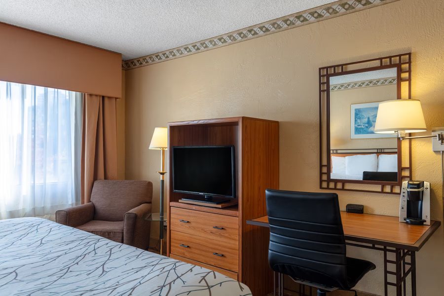 Travelodge by Wyndham Seattle University — Guest room