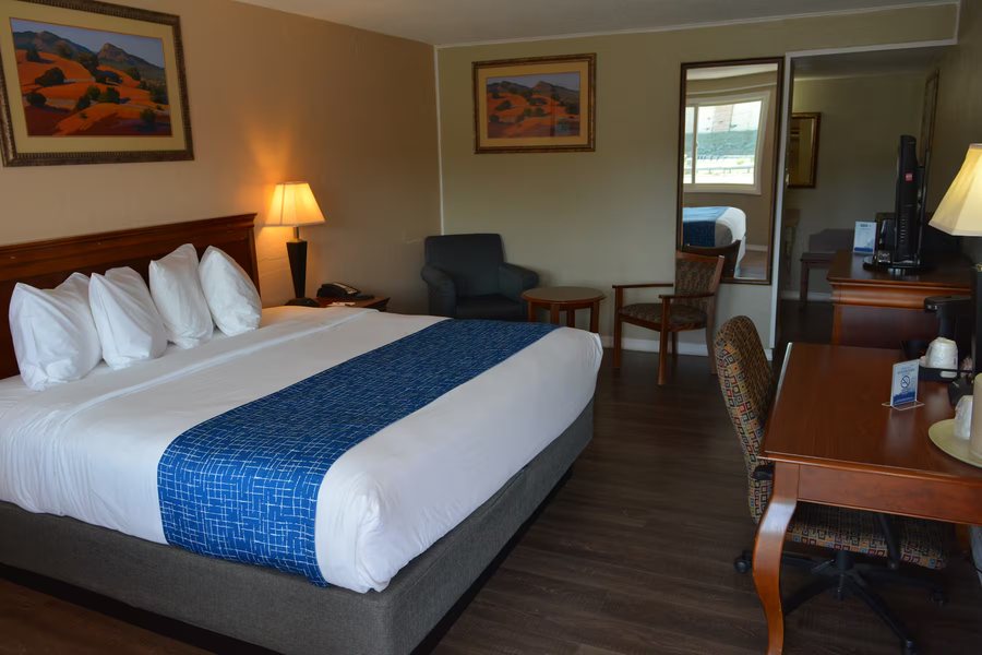 Travelodge by Wyndham Trinidad — Guest room