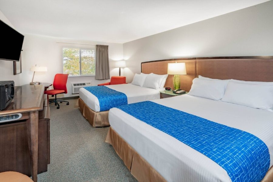 Travelodge by Wyndham Winter Haven — Guest room