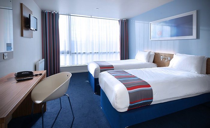 Travelodge Limerick Castletroy — Guest room