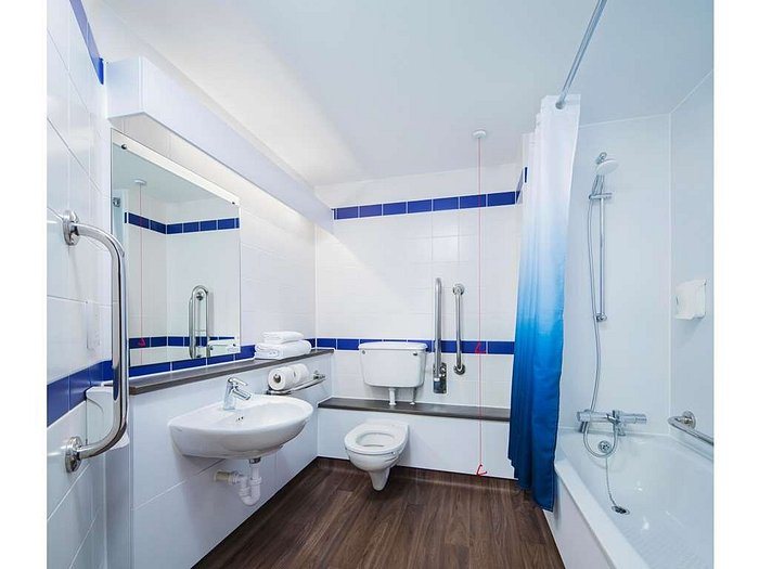 Travelodge London Central Marylebone London England — Bathroom