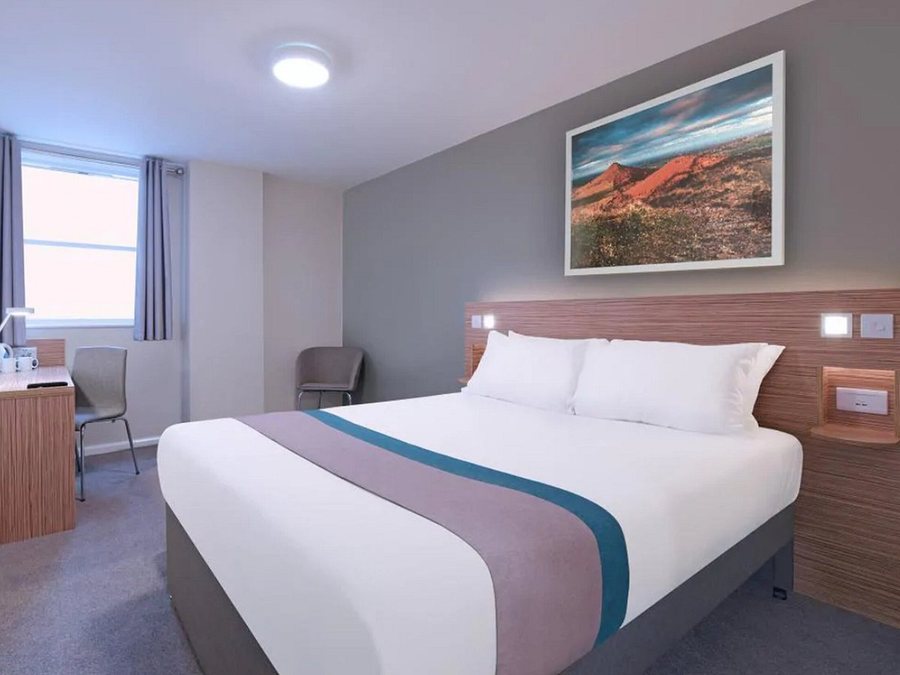 Travelodge London Lewisham — Guest room