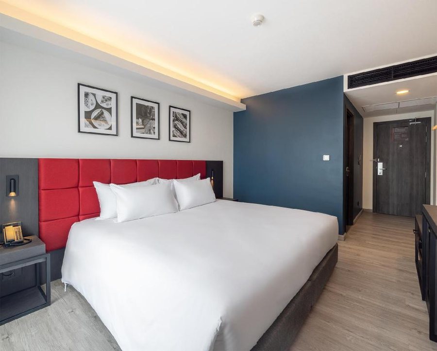 Travelodge Phuket Town — Guest room