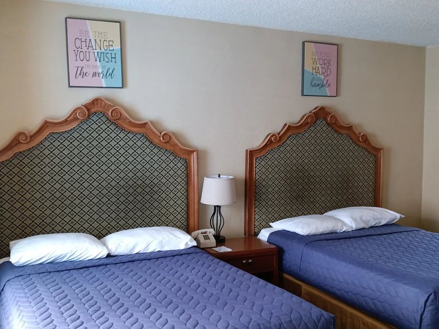 Travelsuites Inn Las Vegas Las Vegas Nevada — Guest room