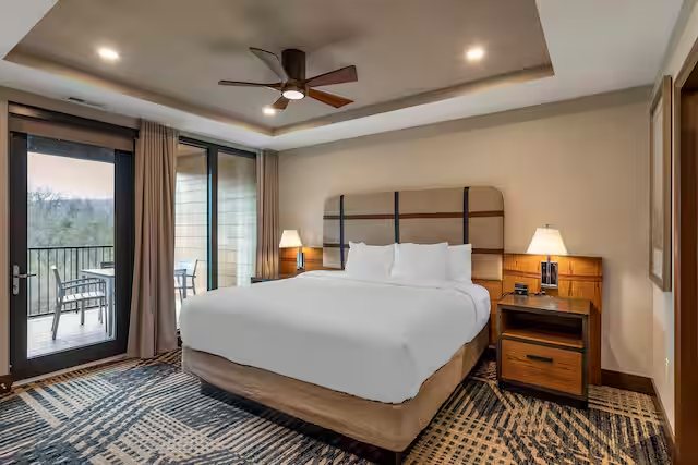Tree Tops Resort — Guest room