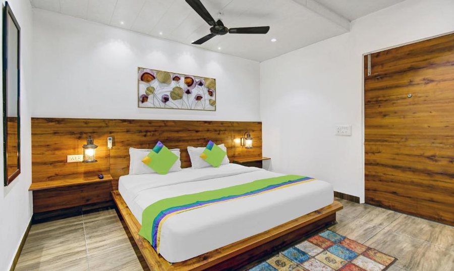 Treebo Prime Elight — Guest room