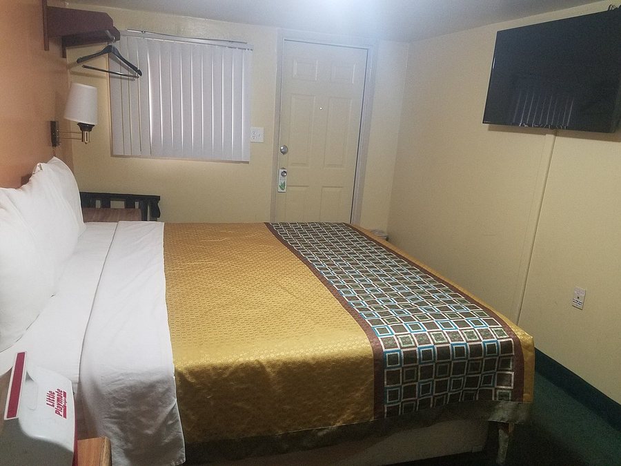 Tri State Extended Stay Motel — Guest room