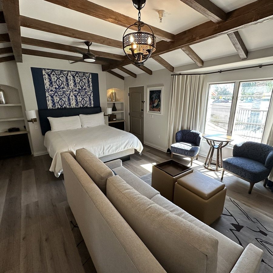 Triada Palm Springs Autograph Collection — Guest room
