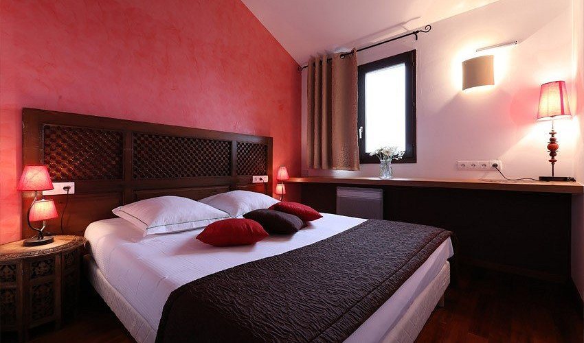 Triangle Inn Motel — Guest room