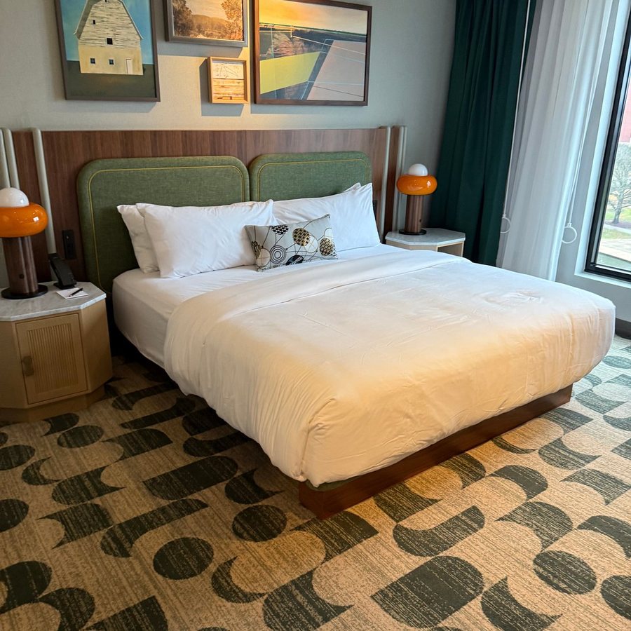 Trilogy Hotel Huntsville Autograph Collection — Guest room