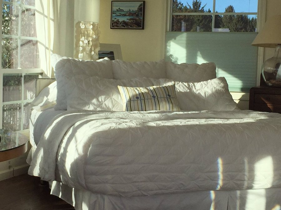Trinidad Bay Bed and Breakfast Hotel — Guest room