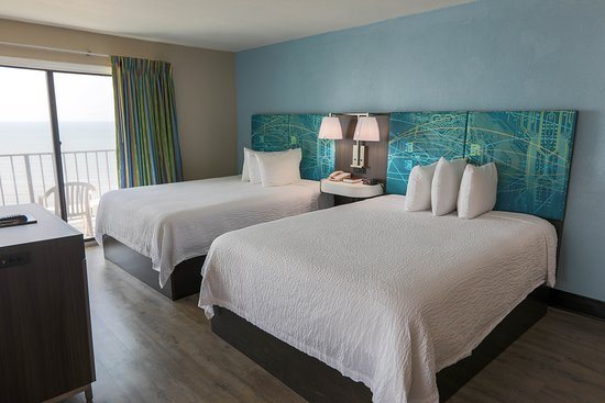 Tropical Seas Hotel — Guest room