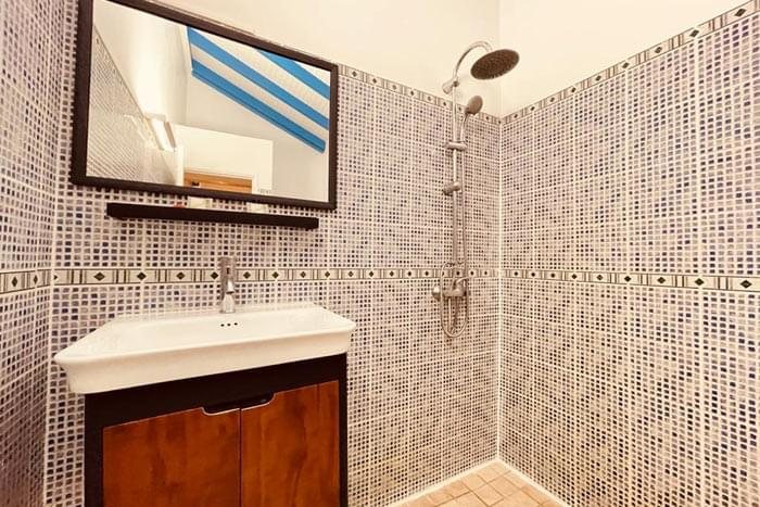 Tropicana Suites — Bathroom