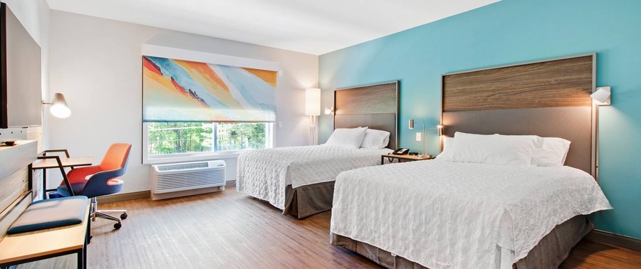 Tru by Hilton Chapel Hill — Guest room