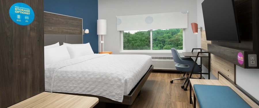Tru By Hilton Charlotte Airport Lake Pointe — Guest room