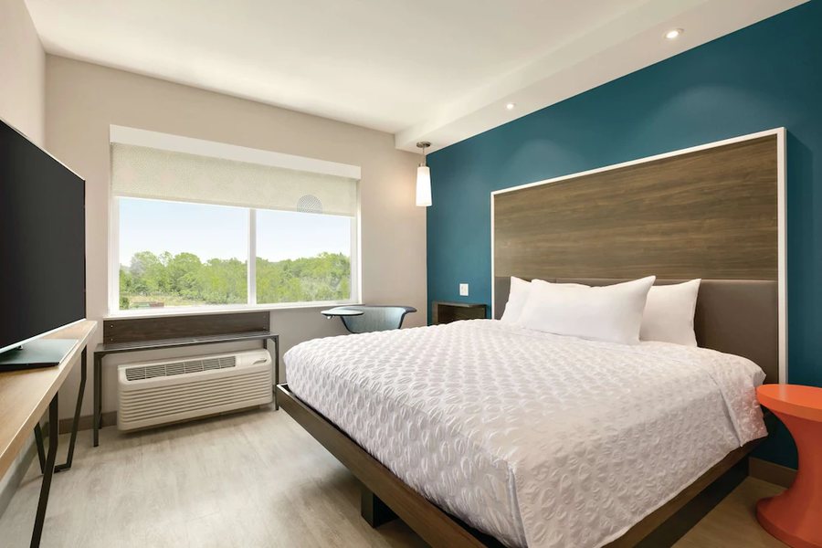 Tru By Hilton Charlotte Ayrsley — Guest room