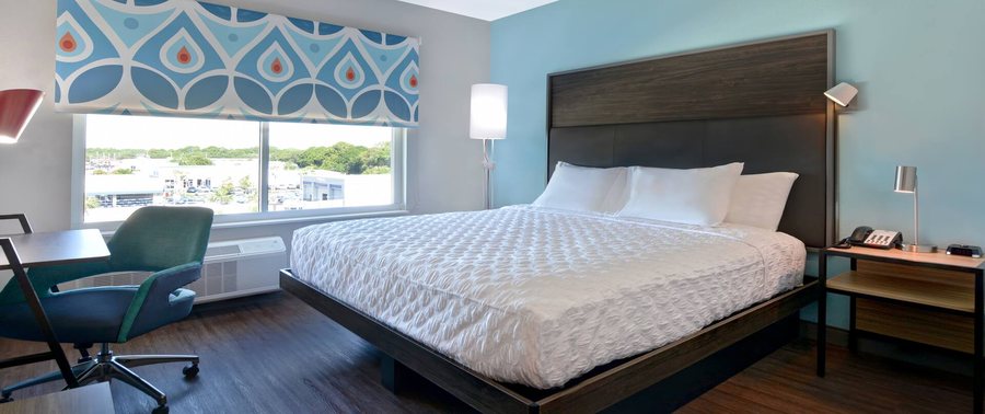Tru by Hilton Fort Walton Beach — Guest room