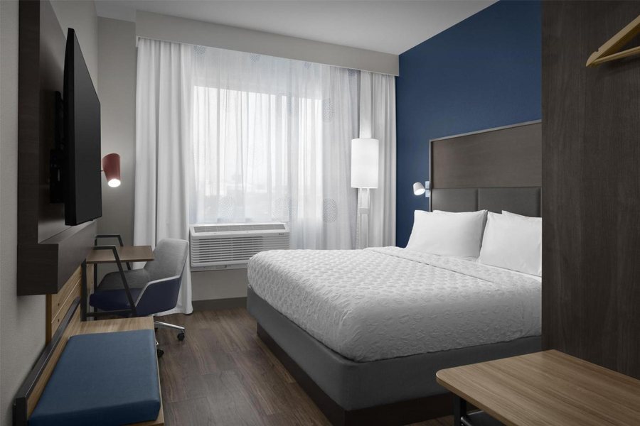 Tru by Hilton Harbison Columbia — Guest room