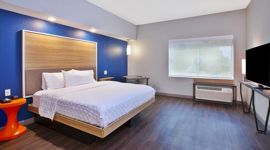 Tru By Hilton Jackson — Guest room