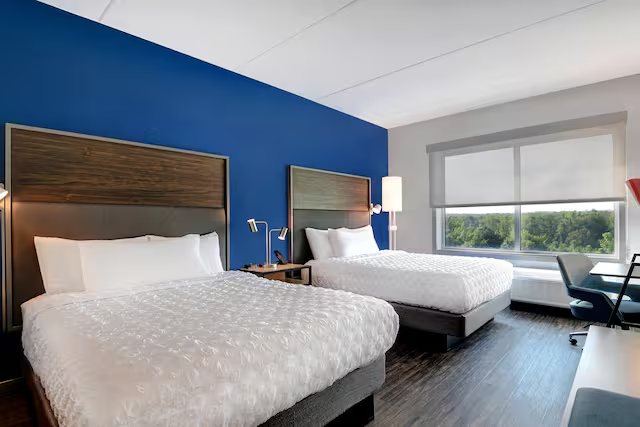 Tru by Hilton Macon North — Guest room