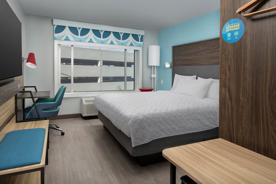 Tru By Hilton Miami Airport South Blue Lagoon Fl Miami Florida — Guest room
