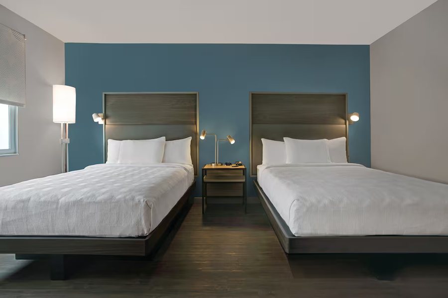 Tru by Hilton Milwaukee Downtown — Guest room