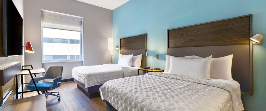 Tru by Hilton Minneapolis Downtown — Guest room