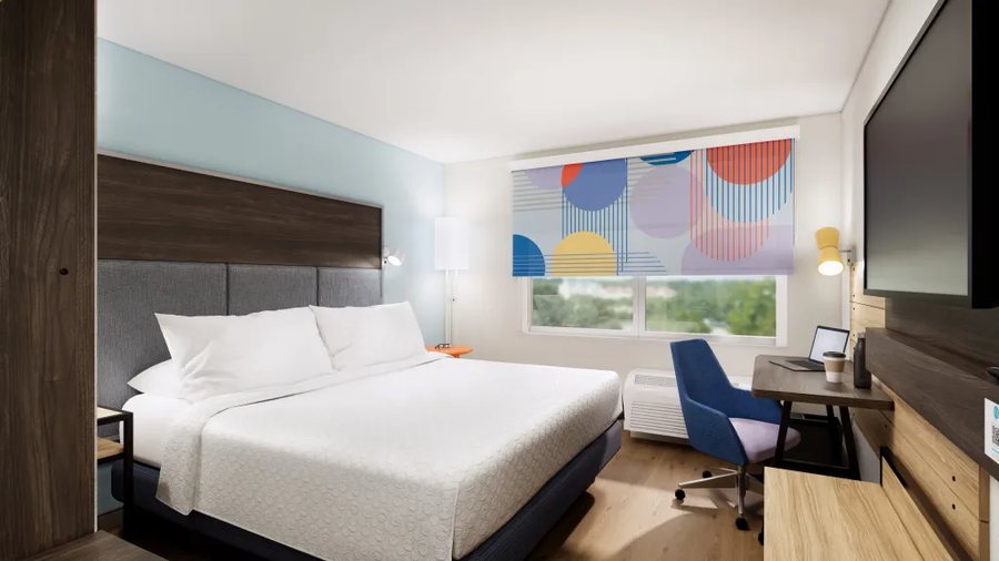 Tru by Hilton Mobile — Guest room