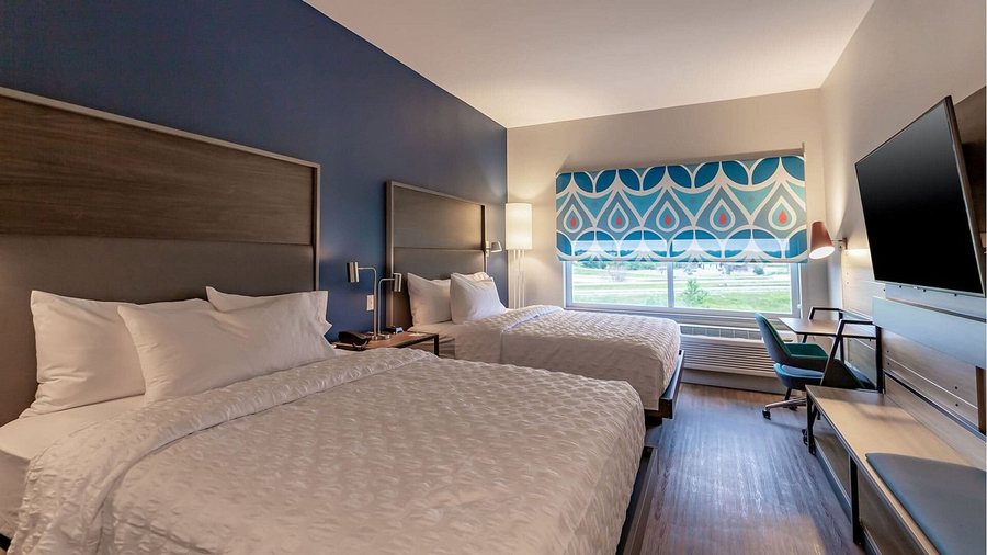 Tru by Hilton Radford — Guest room